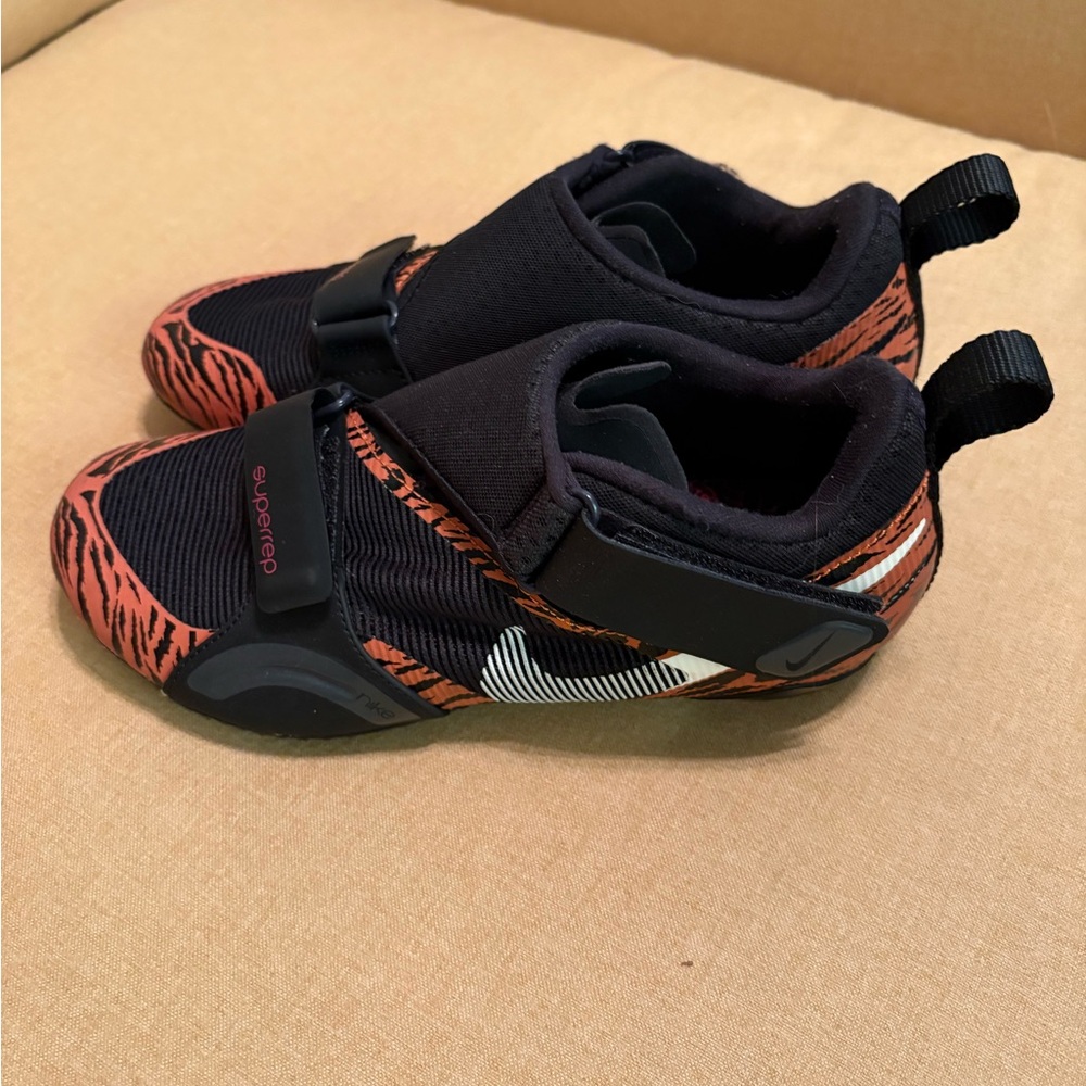 Nike Tiger Print Cycling Shoes with Clip